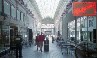 Canon AF35m sample image 32