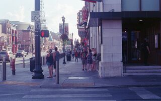 Nikon EM sample image 18